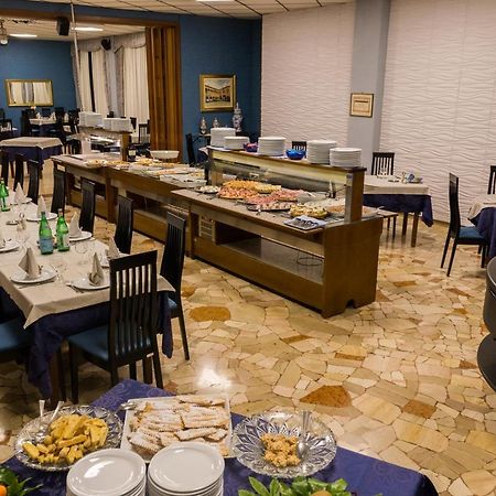 מלניאנו Hotel Il Telegrafo מראה חיצוני תמונה