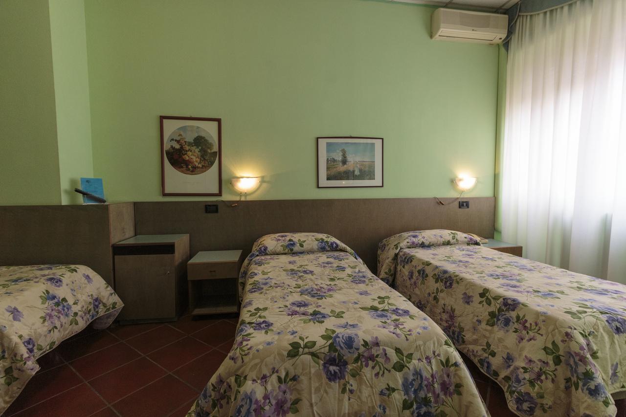 מלניאנו Hotel Il Telegrafo מראה חיצוני תמונה