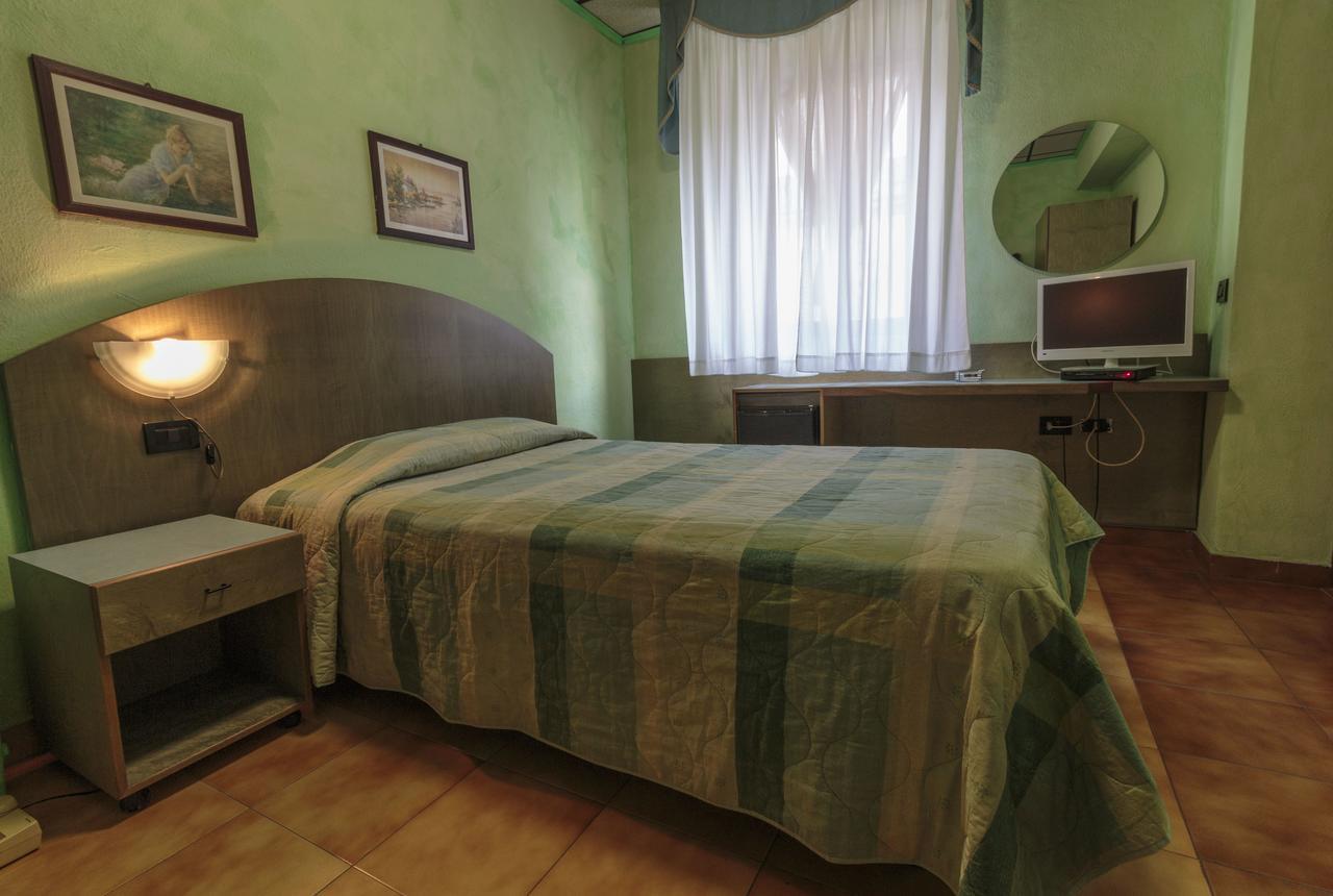 מלניאנו Hotel Il Telegrafo מראה חיצוני תמונה
