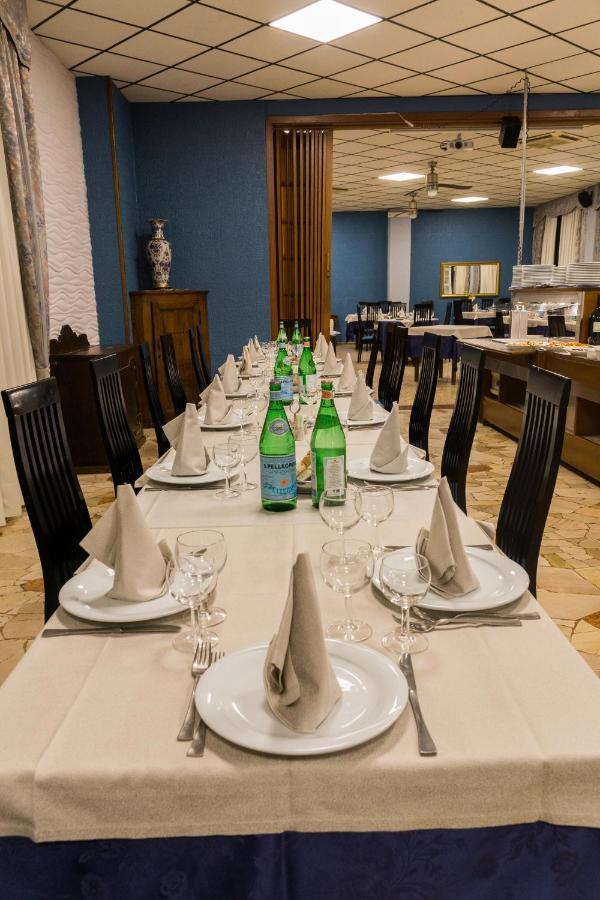 מלניאנו Hotel Il Telegrafo מראה חיצוני תמונה