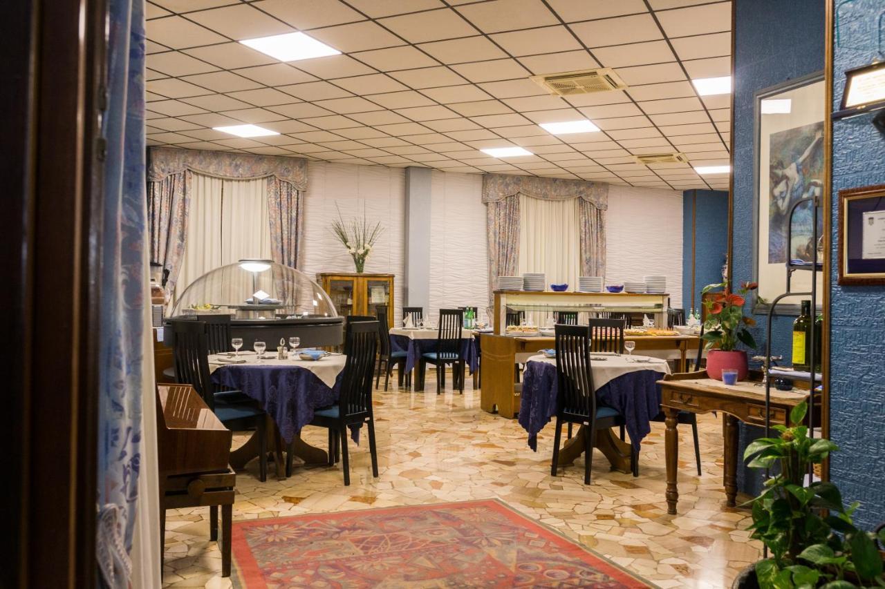 מלניאנו Hotel Il Telegrafo מראה חיצוני תמונה